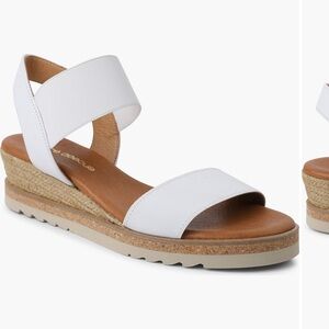 Worn once! Andre Assous Neveah Espadrille Sandal